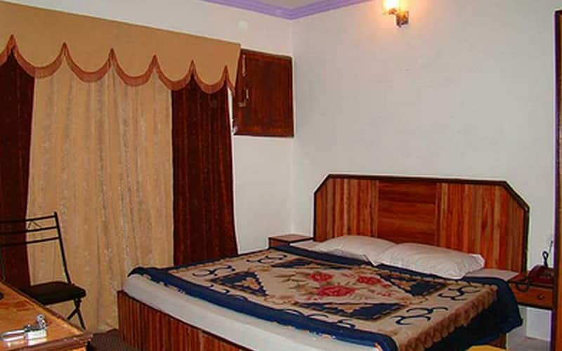 Hotel Santi, Angul 1
